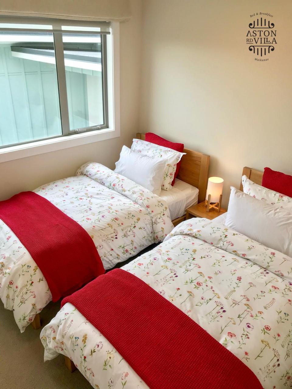وايكاناي Aston Road Villa Bed & Breakfast المظهر الخارجي الصورة